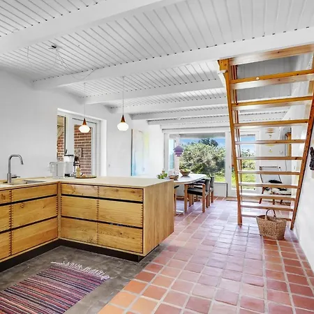 Stunning In With Kitchen Oksbol (Syddanmark)