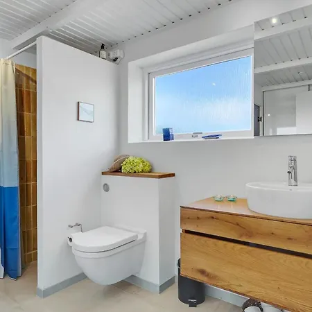 Stunning In With Kitchen *